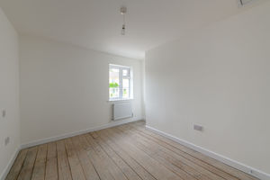 Bedroom 4- click for photo gallery